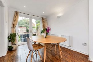 Cambridgeshire, CB4 1TZ picture 4