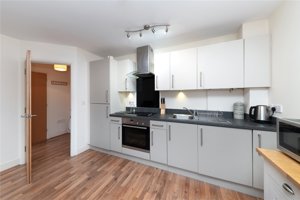 Cambridge, CB4 1YL picture 4