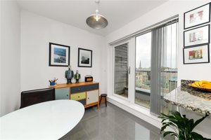 Cambridgeshire, CB4 1WA picture 5