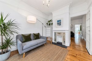 Cambridgeshire, CB4 3PP picture 2