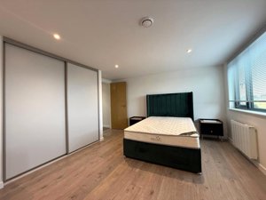 Cambridgeshire, CB5 8LP picture 4