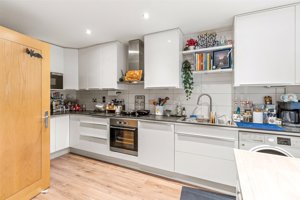 Cambridgeshire, CB5 8HG picture 6