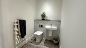 Suffolk, IP33 2BS picture 5