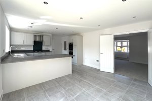 Norfolk, NR13 4RT picture 3