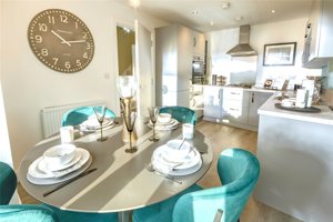 Holt, NR25 6EW picture 5