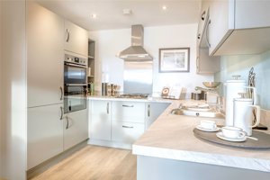 Holt, NR25 6EW picture 3