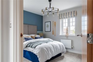 Holt, NR25 6EW picture 3