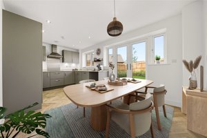 Holt, NR25 6EW picture 2