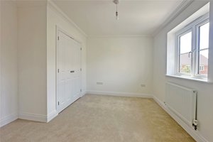 Suffolk, NR34 9YU picture 6