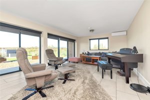 Huntingdon, PE28 3ET picture 3