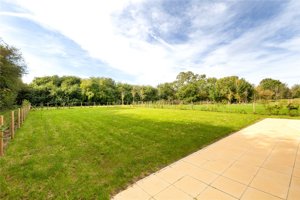 Royston, Cambridgeshire, SG8 0BQ picture 6