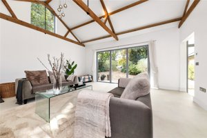 Royston, Cambridgeshire, SG8 6BX picture 5