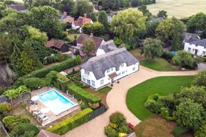 Royston, Hertfordshire, SG8 8LH picture 2