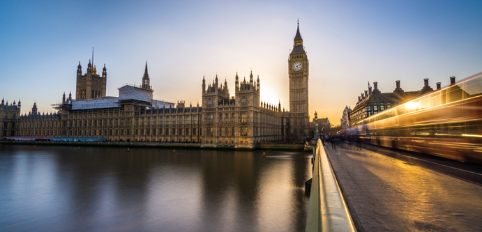 Big Ben and the houses of Parliament in London at dusk